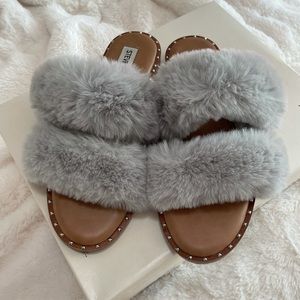 Steve Madden furry sandals